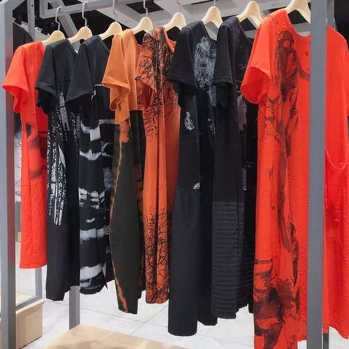 琰繡品牌女裝折扣店加盟中年女裝精品t恤如果要做高端女裝a貨到哪進貨